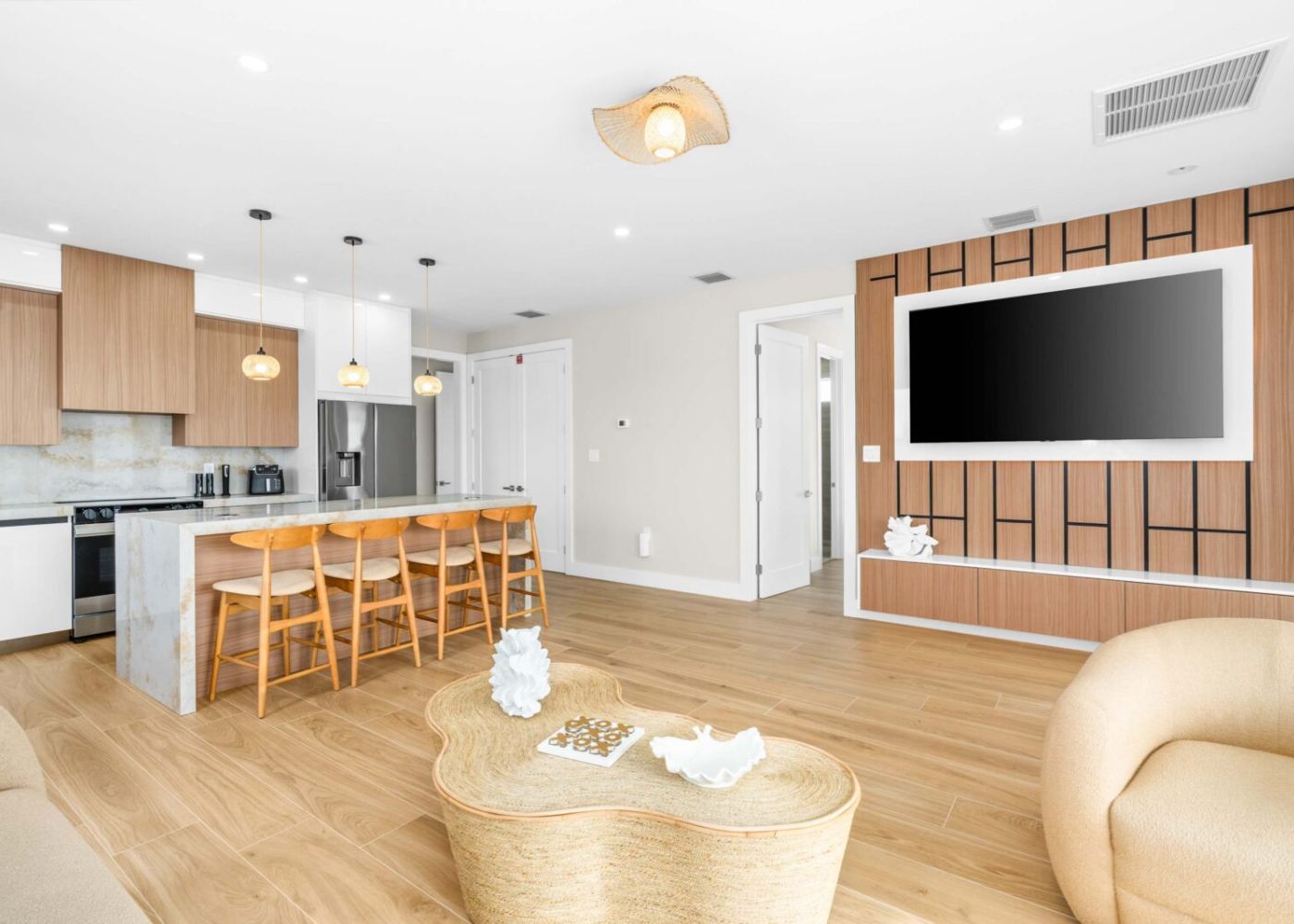 Bwq2o4mjatehw4vzrro5 095d3d4b