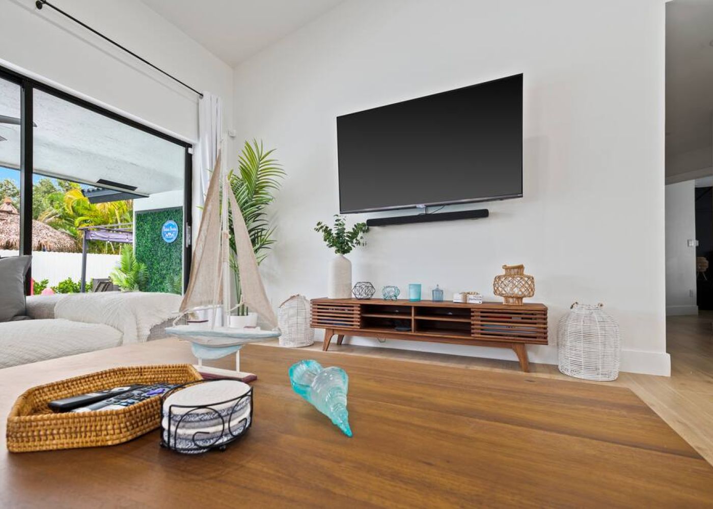 Original 729895415924628131 1502509098 1 10f73273