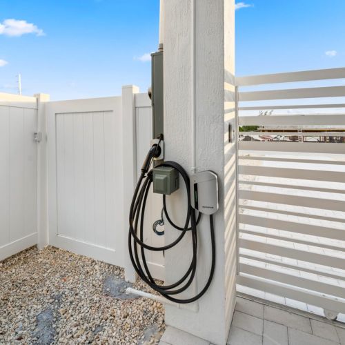 Arriving with an ev? We've got you covered.