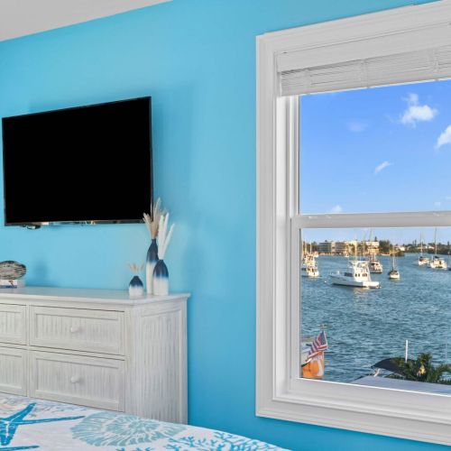 Wake up to breathtaking views and seaside serenity in this charming room!