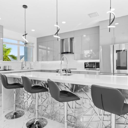 Modern, polished, and fully equipped. Bring the groceries and let the good times happen.