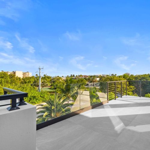 Giwgr0qeuupna6fjfamj 359ecd93