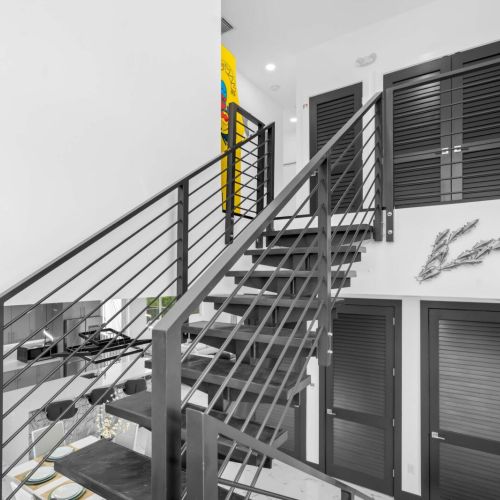 Kwi6atm9ymswgq1fnn6t 358d3e32