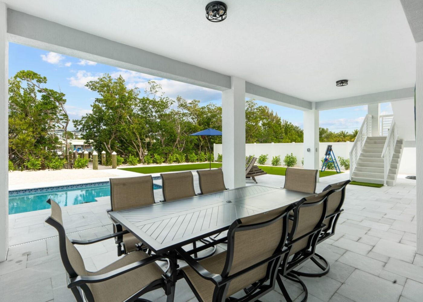 Amk6kfo7mpi34rzvonnq 1 3fb66fd3