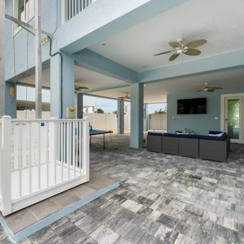 The lift connects the yard with the balcony.