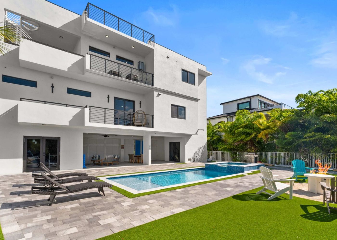 Ehxyyfj0xm712bmsfuhv 4d9b149b