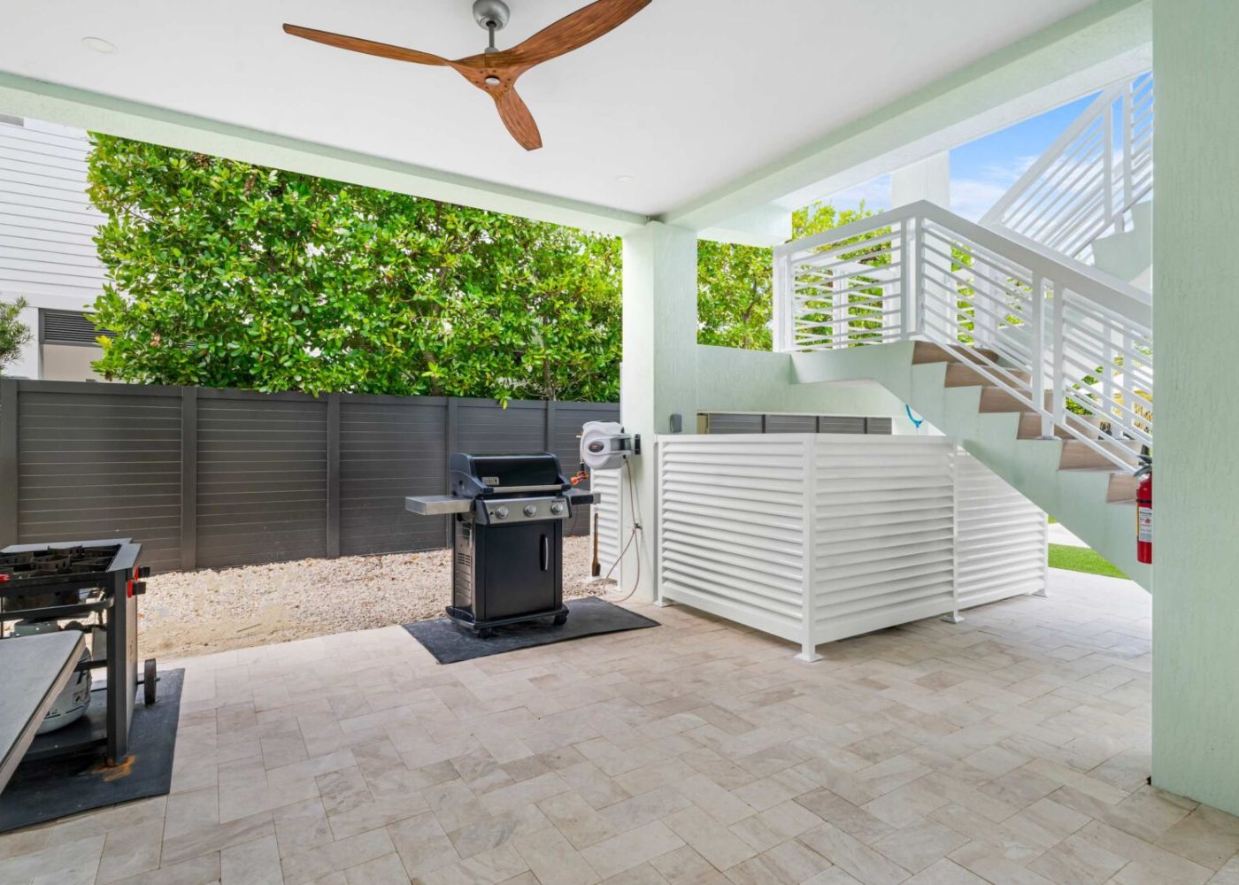 Ryrfeauirbdjrffjbxew 1 4f5899ed