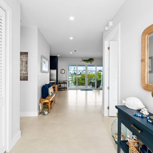 The perfect place to make your seaside vacation dreams come true, our home is ready to welcome you.