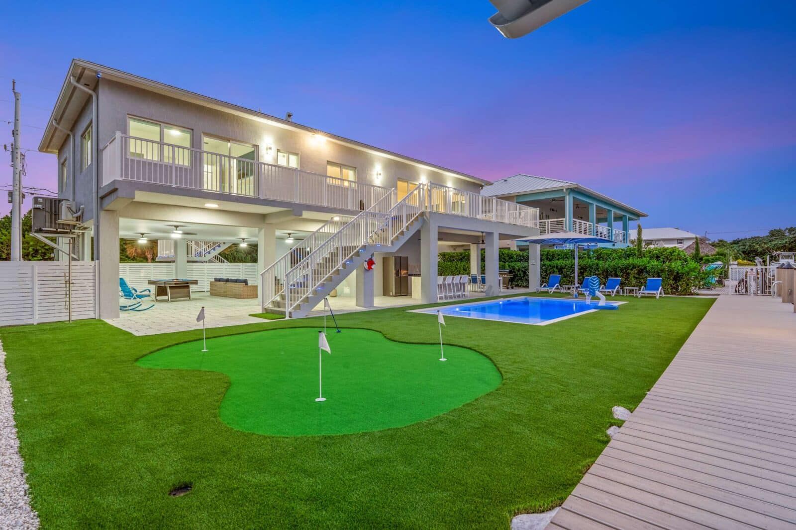 Practice your short game, take a swim and enjoy the ultimate outdoor setup.