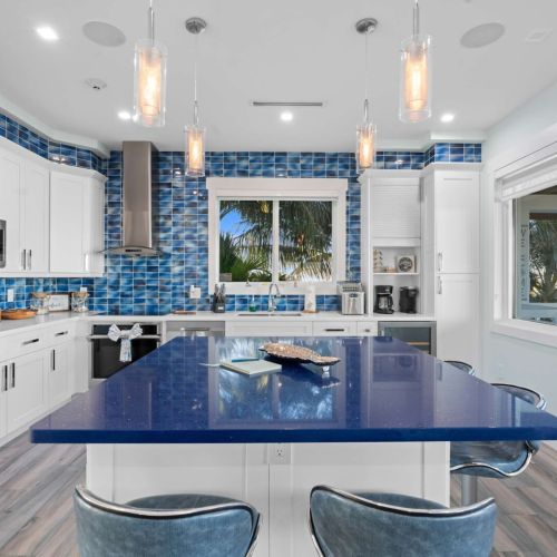 The space combines style and functionality, making it the heart of your getaway. Get ready to cook, relax, and create wonderful memories!