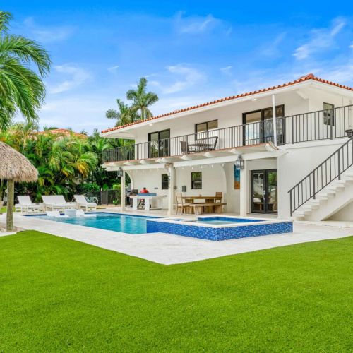 Private resort vibes. Unwind by the pool, grill lunch under the tiki hut, and soak in pure florida keys sunshine.