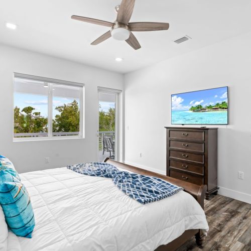 King bedrooms await!