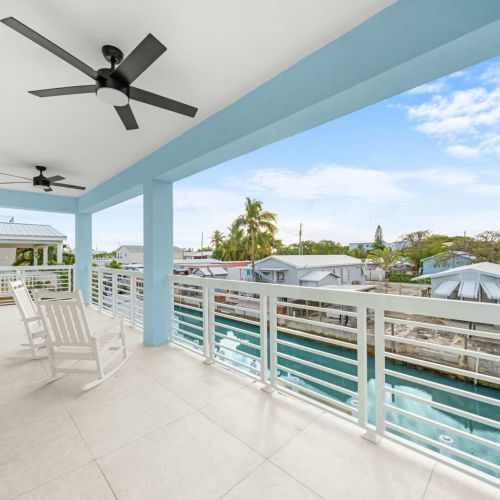 Sip morning coffee while soaking in stunning waterfront views and gentle breezes!