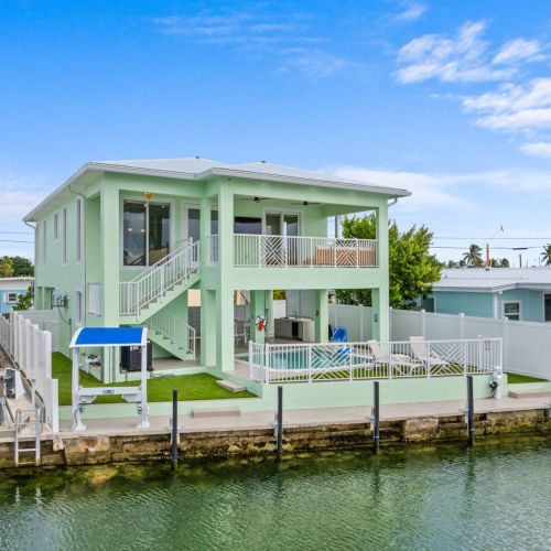 Waterfront living made easy. Pull up to your private dock, soak in the canal views, and enjoy endless boat days from your own backyard.