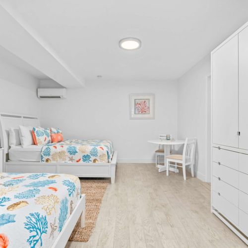 Light, bright and spacious. Perfect spot for kids or friends to recharge after a beach day.