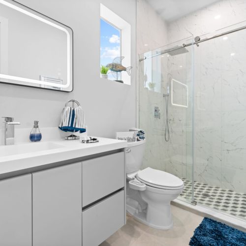 Our cozy and inviting bathroom provides a welcome escape from the hustle and bustle of everyday life.