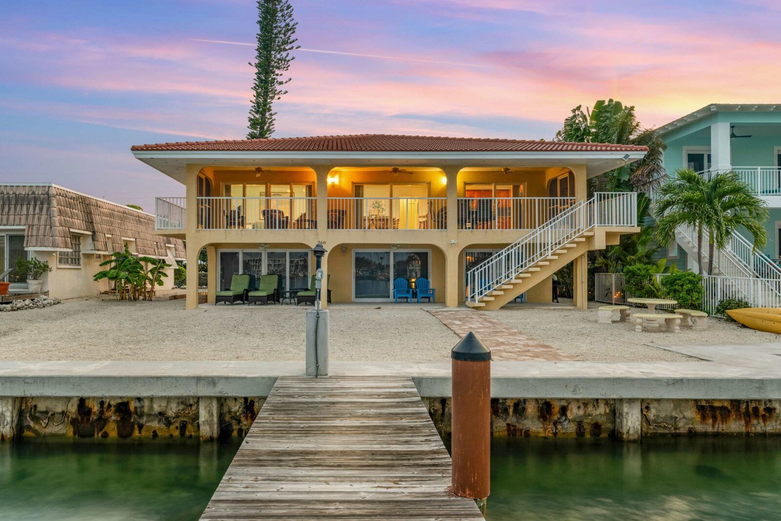 Golden hour magic — no filter needed.