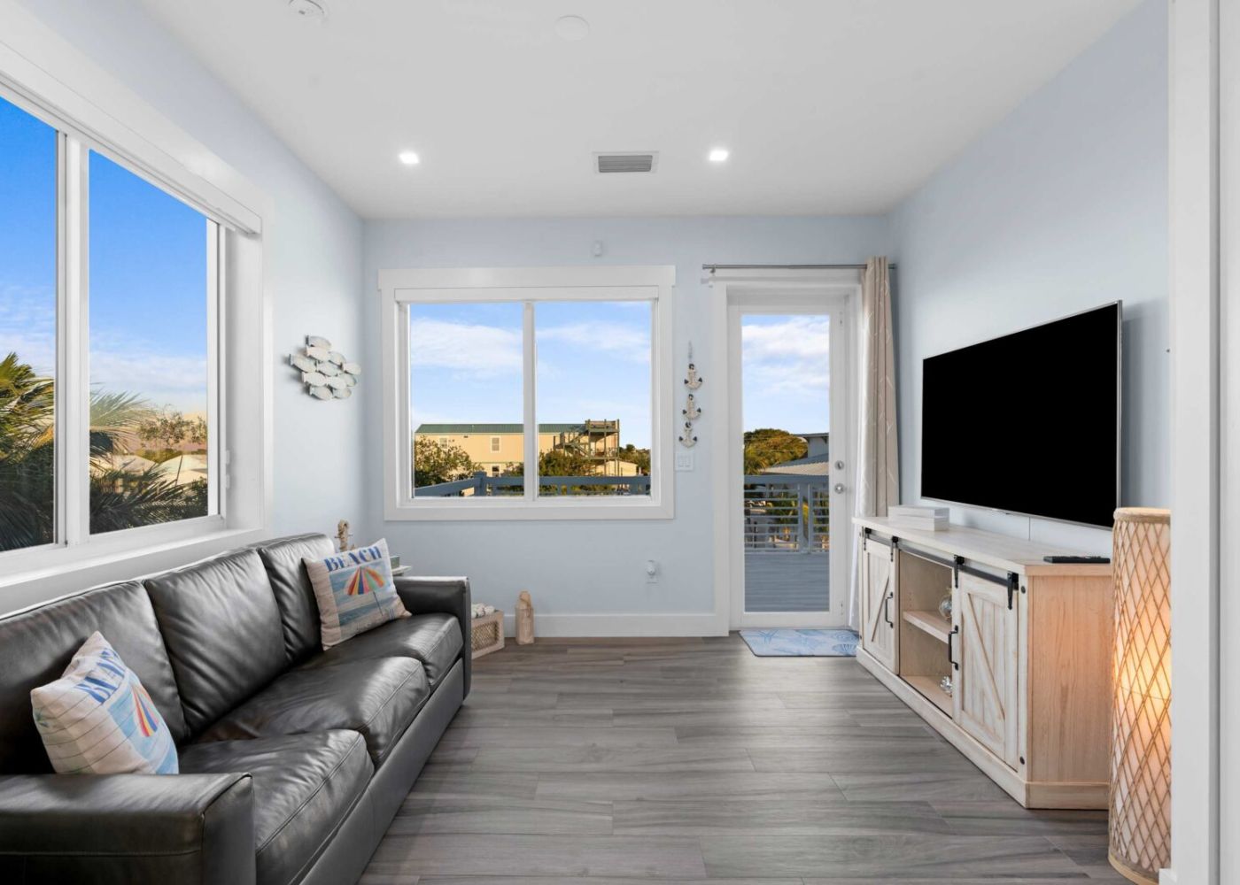 Vwr1ua5lvytxczdp1os3 1 c1fc3338