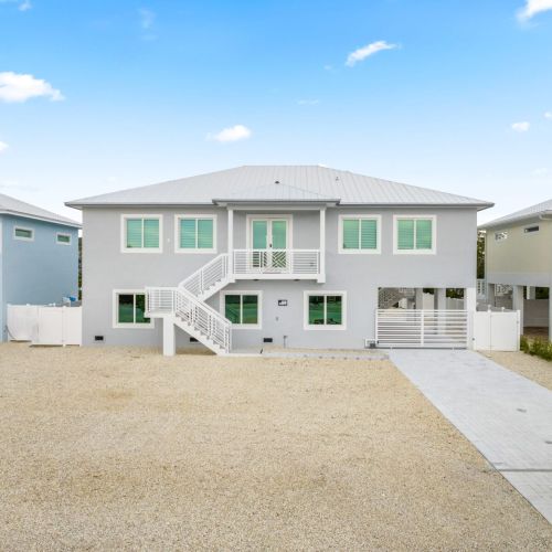 This entire space is completely private and yours to enjoy.