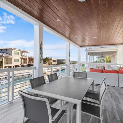 Enjoy the cozy charm of our room, perfect for relaxing or gathering with friends. Whether you're dining indoors or soaking up the sun on the porch, every moment here is a delight.