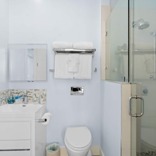 With modern fixtures and stylish tiles, it’s the perfect space to unwind and refresh. Discover comfort in every corner!