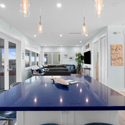 Gather your friends for a fun night of breaking and sinking balls, all while enjoying the inviting atmosphere. Perfect for making lasting memories during your stay!