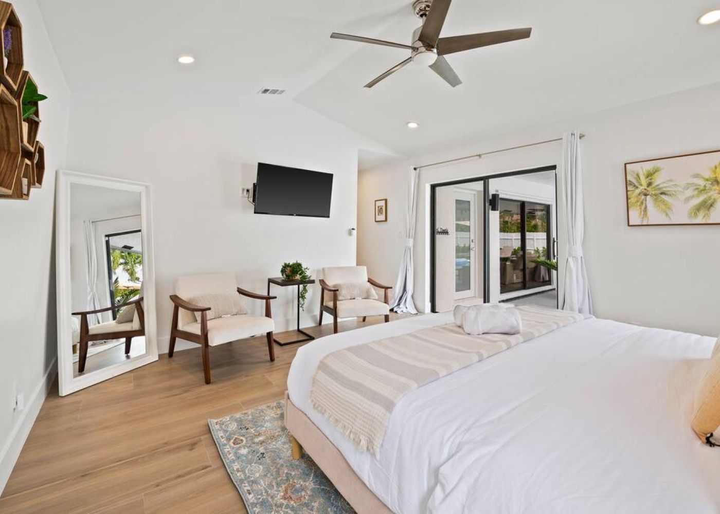 Original 729895415924628131 1502509371 e06d2abc