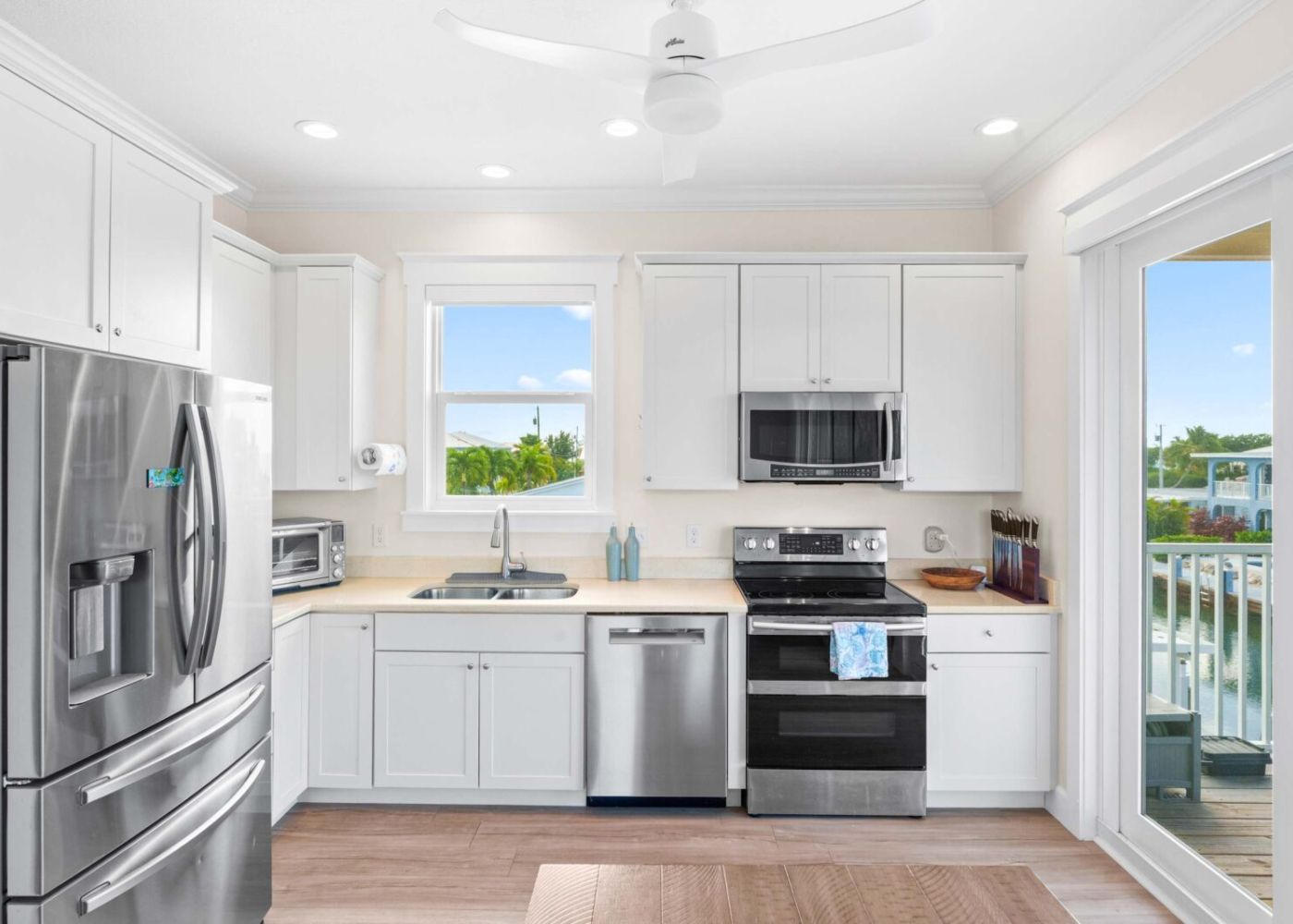 R4zctgpkuyxzb7xzg0vj 1 e4f4edc4