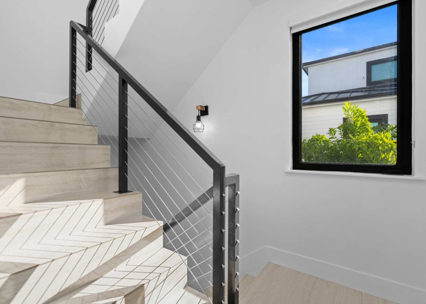 Ce6vzkghaqhhxx1thdlf e93f30da