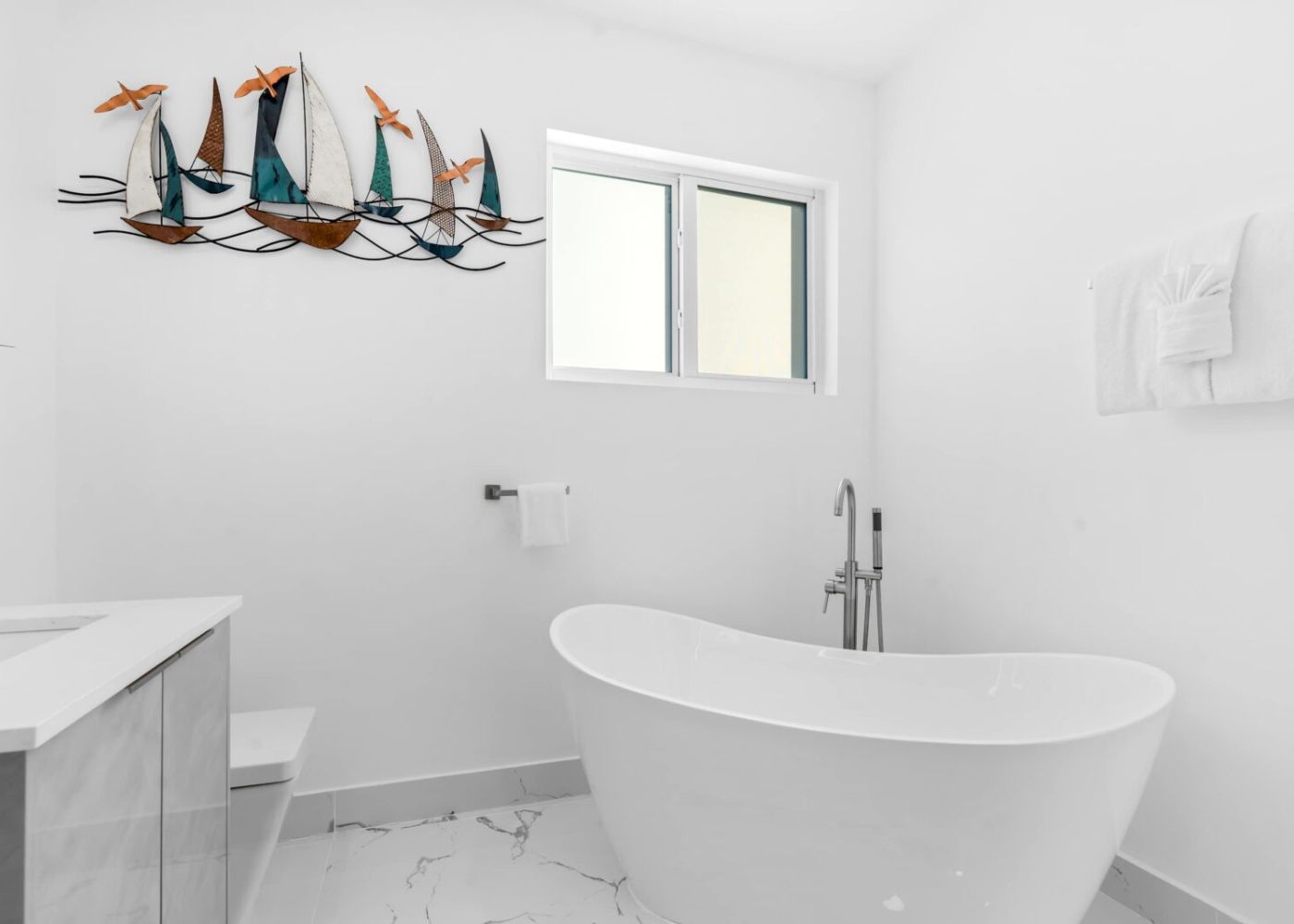 Qlhoaz4y6skzgiir6aaa ec3b515f