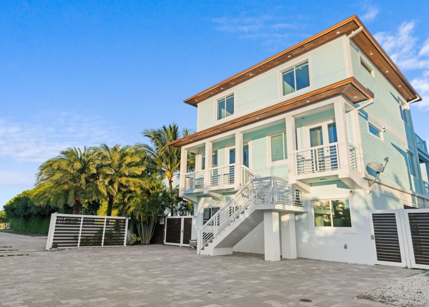 L1afxdnuk57mvuyvylgl 1 fb867576