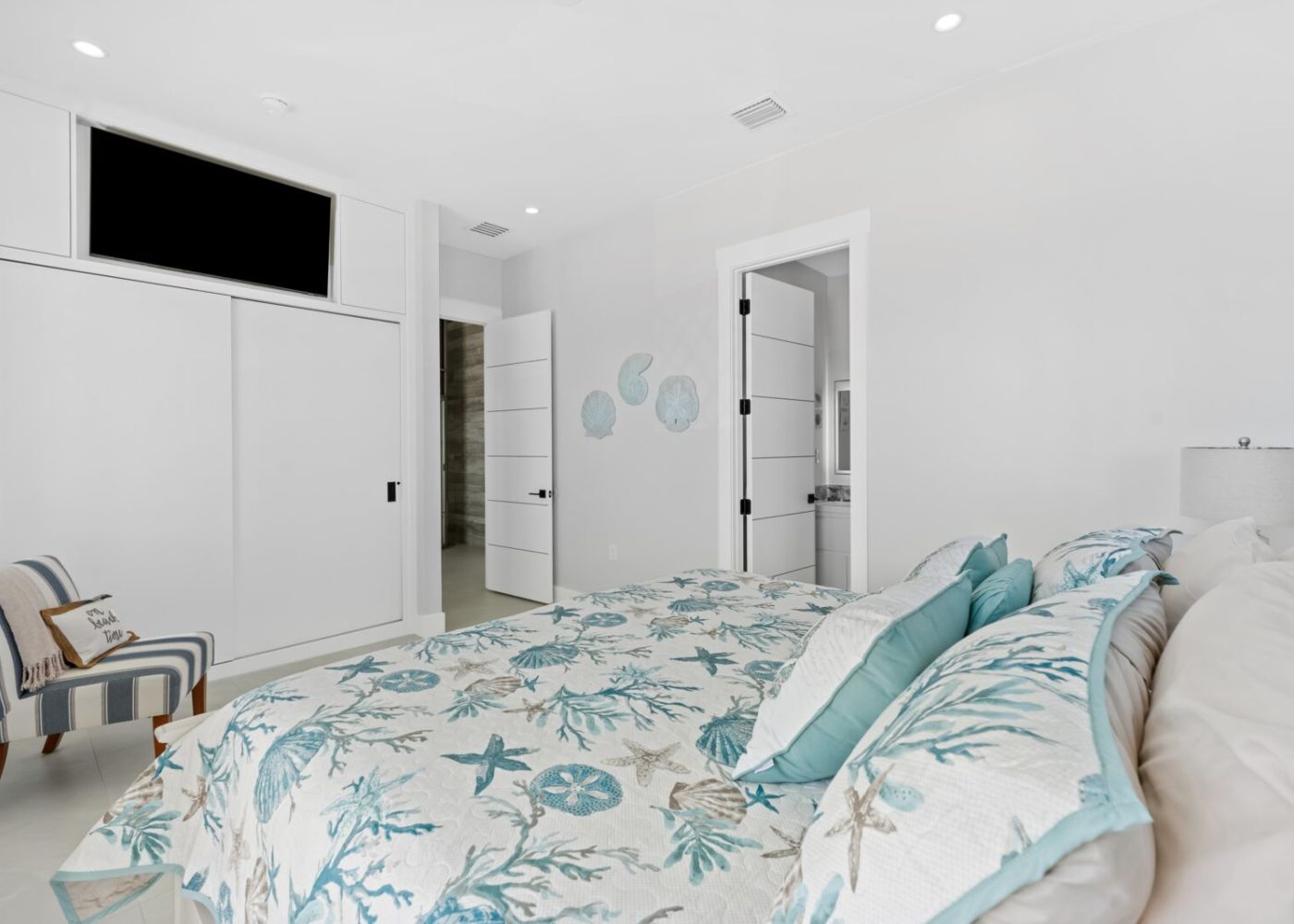 Hmvfm0ecb8eav2w33mmq 1 fc6ca57e