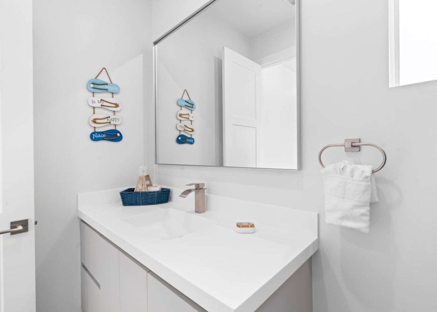 Mogqc7syn7yrtt1spvgu 1 fd2c4870